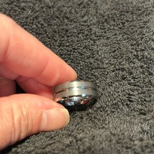 Men’s wedding band silver size 8